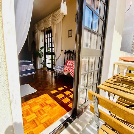 Spray Sitio In Nazare, European Style Couette-café *