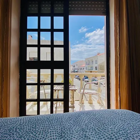 Spray Sitio In Nazare, European Style *